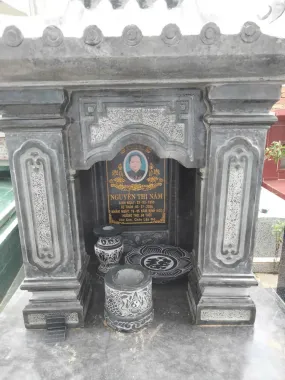 Mộ đá nguyên khối